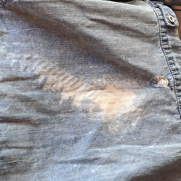 Art Class size med distressed w gromett detail w painted guitar blue jean jacket - Picture 6 of 6